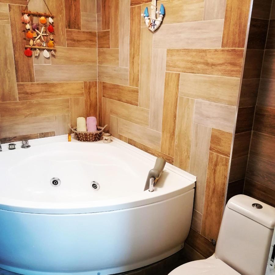 Marina Jacuzzi Apartment Free Parking Novi Sad Exteriér fotografie